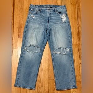 American Eagle Outfitters Light Blue Distressed Jeans